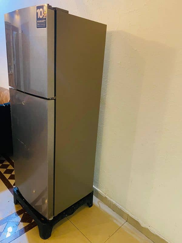 hair fridge medium size 2