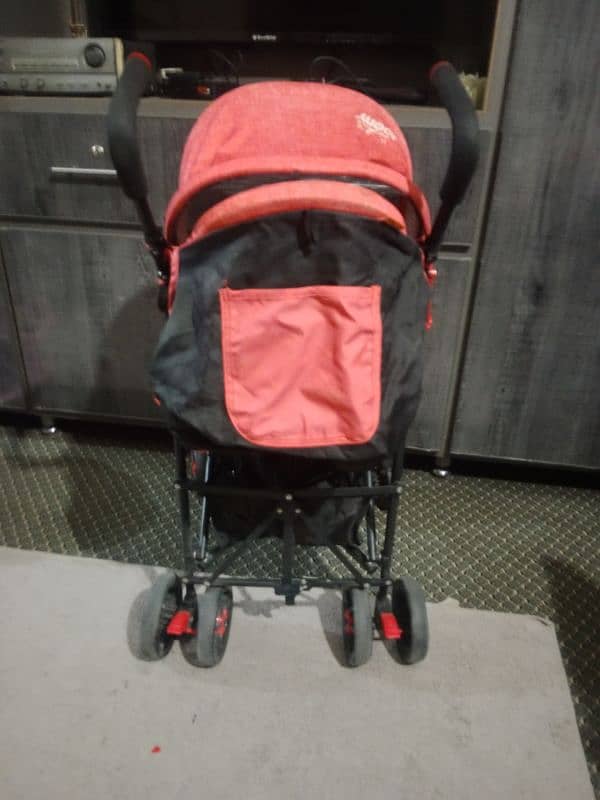 baby prame in red or black color 3