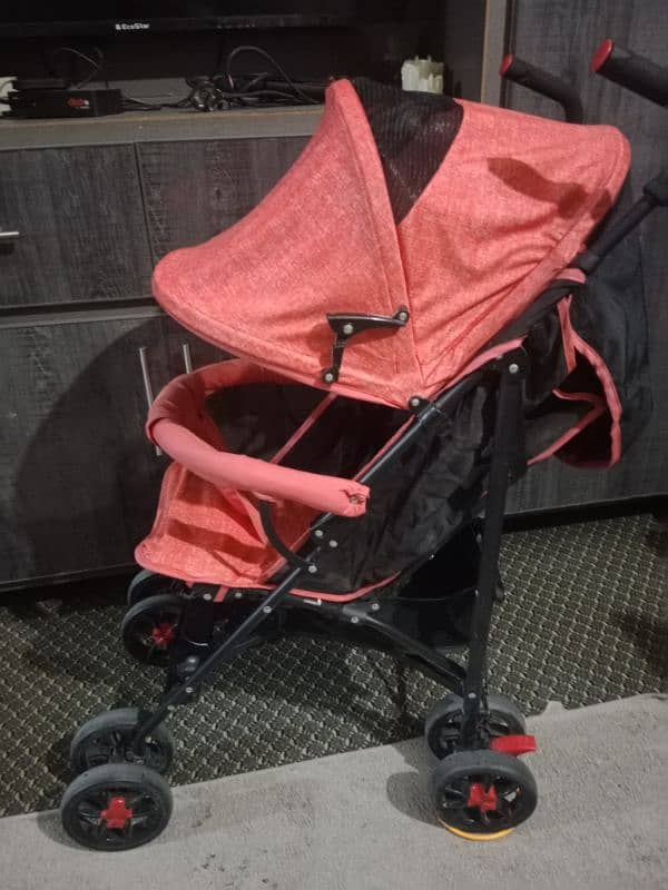 baby prame in red or black color 4