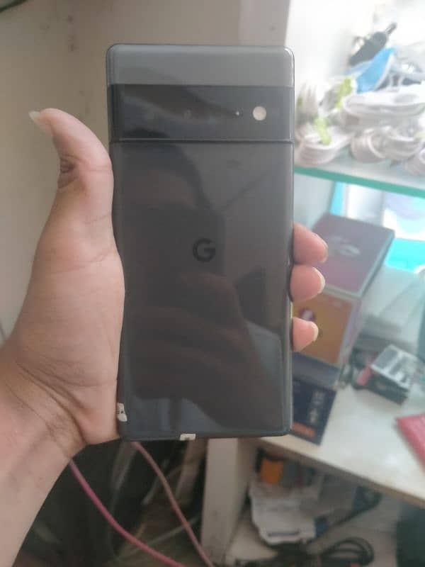 goggle pixcl 6 pro PTA approved 12gb ram 128 GB memory minor dot 0
