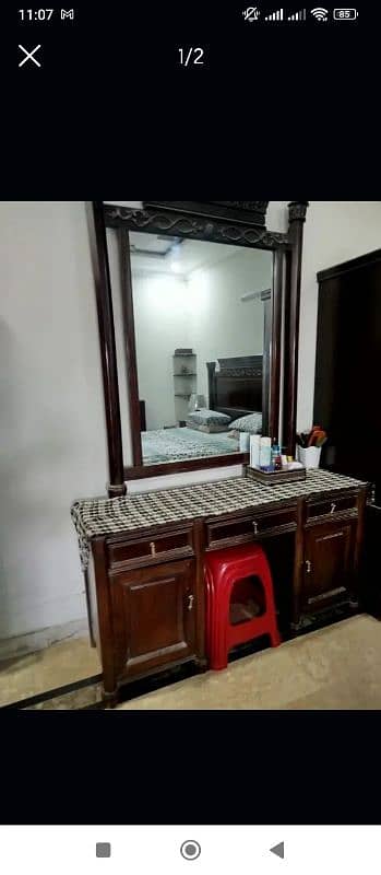 Good condition for sale dressing table 1