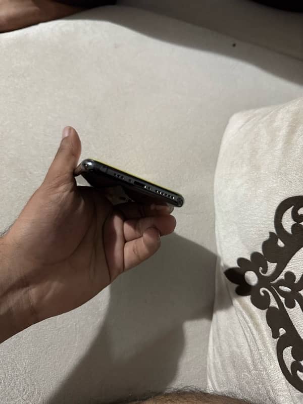 Iphone Xs pta 10/10 6