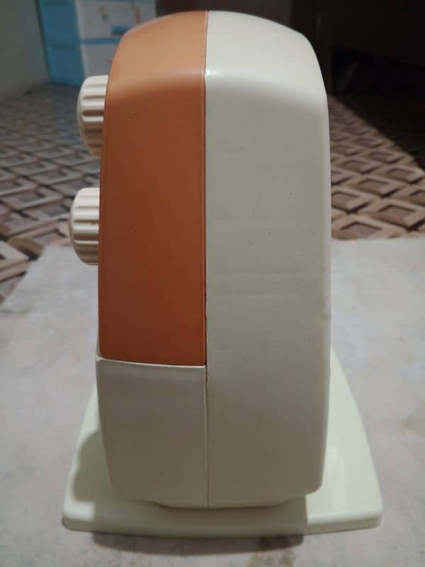 WESTPOINT ROOM HEATER 4