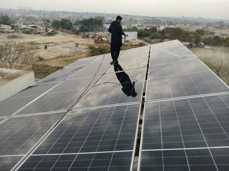 Jinko Solar panel  N type 585-610 W bifacial 4