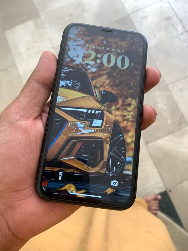 iPhone XR 0