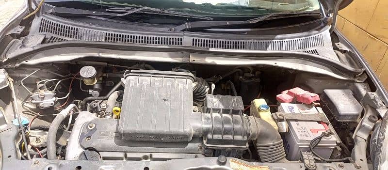 Suzuki Swift 2012 8