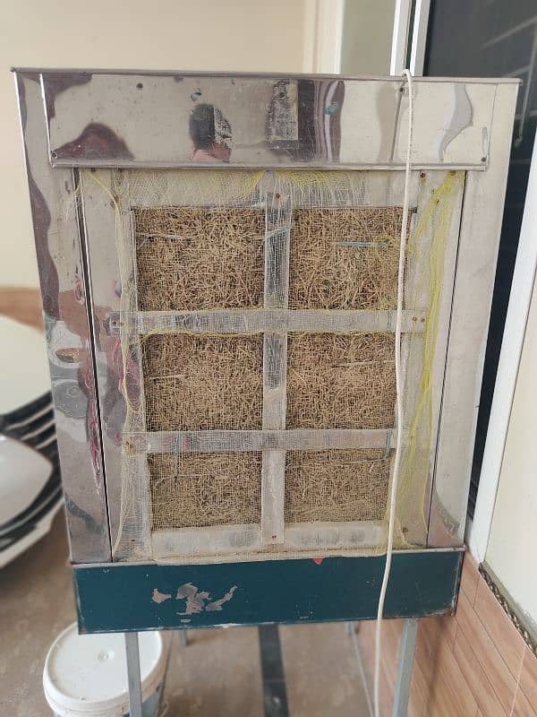 room cooler good condition steal body and full size with stand 4