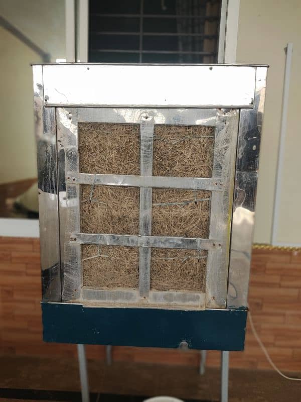 room cooler good condition steal body and full size with stand 5