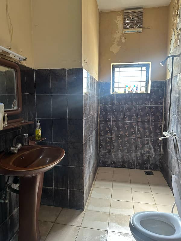 8 Marla Full House Is Available For Rent In Dha Phase 2 Near Lalik Jan Chowk 0