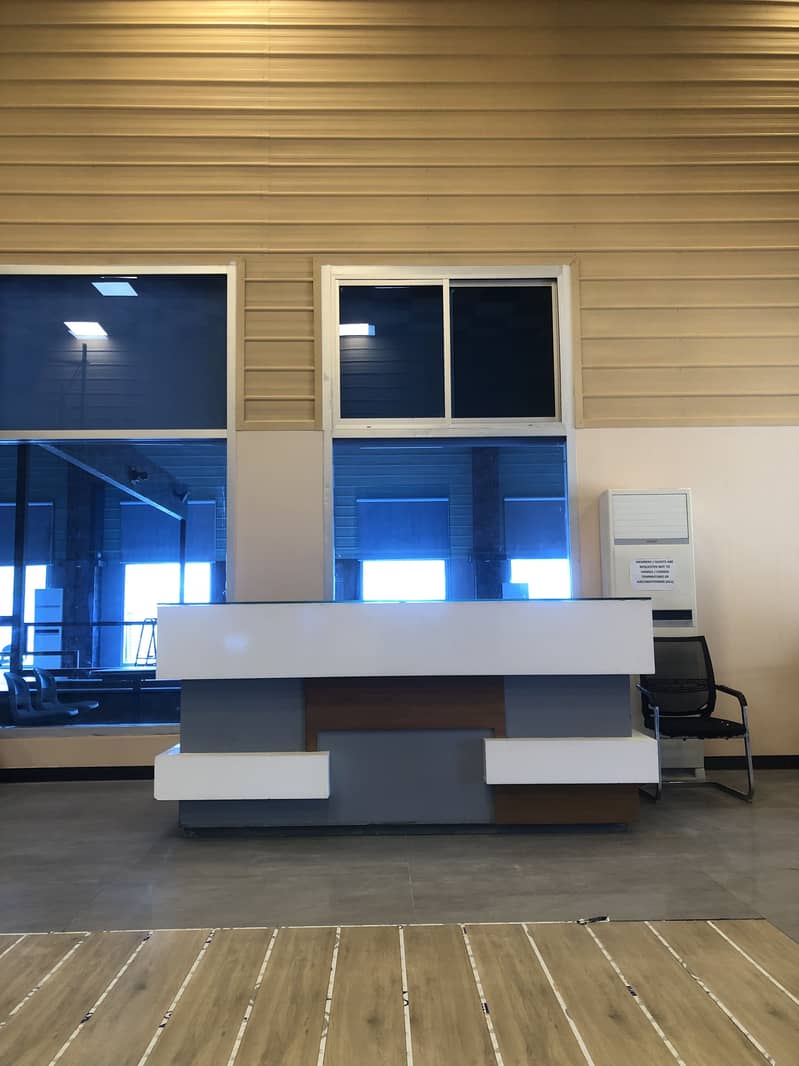 Reception Desk 0