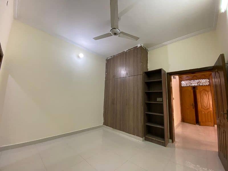 gulrez. haosig scheme 'Rawalpindi 8