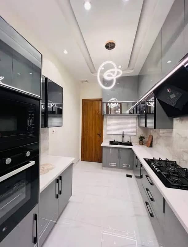 *House For Rent In Faisal Town Block A! 9