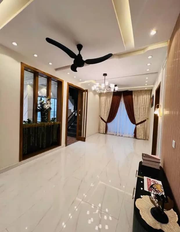 *House For Rent In Faisal Town Block A! 10