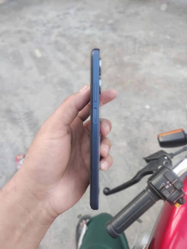 Oppo A17 4/64 condition 10/10 box charger available only serious buyer 3