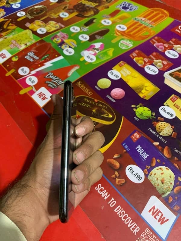 iPhone XS 10 by 9 condition All okay 5