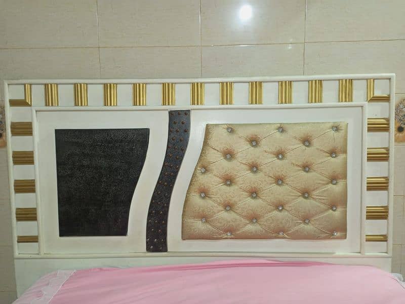 Double bed with 2 side table 0305 5232138 1