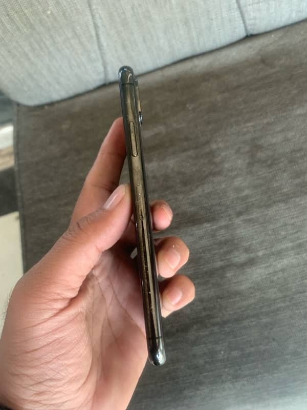 iPhone xs pta 256 2