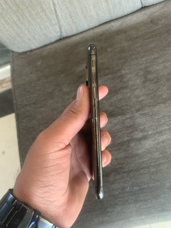 iPhone xs pta 256 4
