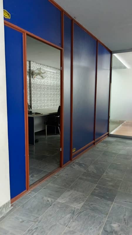 Offiice for rent in Cavalry Ground on amin road for it office software house and call center and other commercial activities as u want 5