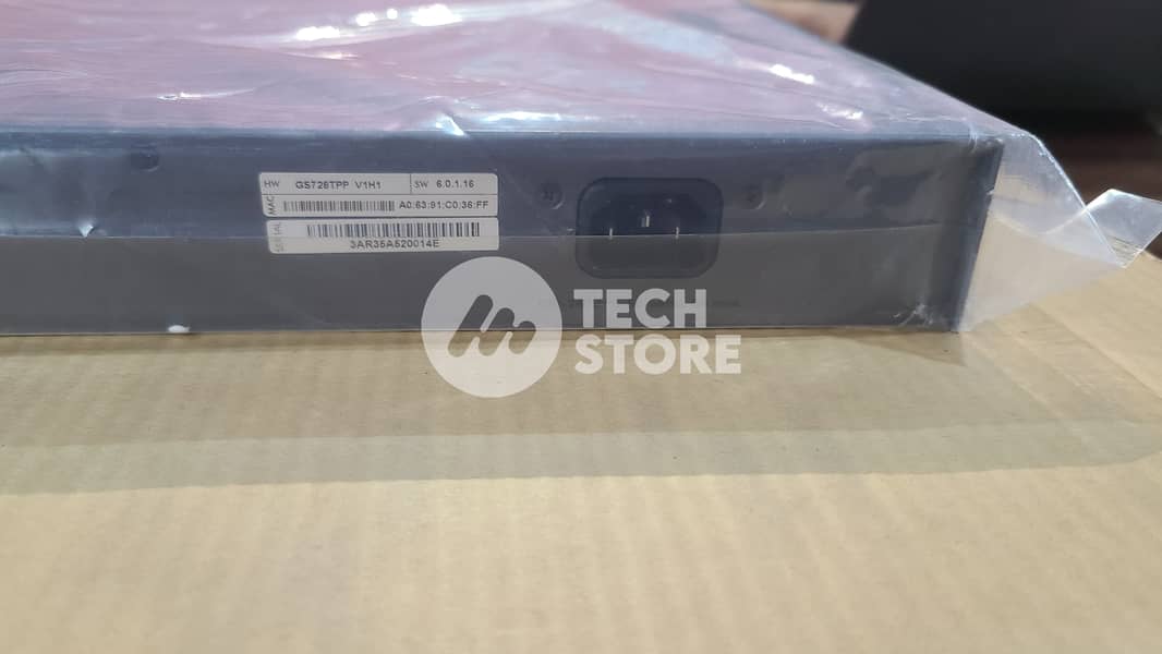 NETGEAR 28-Port PoE Gigabit Ethernet Smart Switch (GS728TPP) (Renewed 12