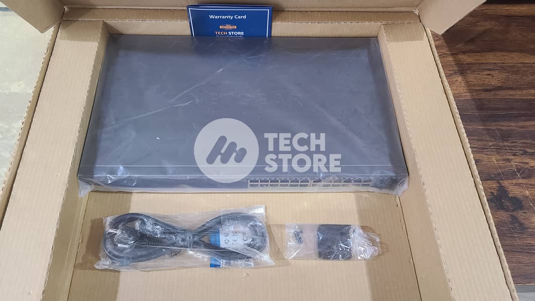 NETGEAR 28-Port PoE Gigabit Ethernet Smart Switch (GS728TPP) (Renewed 1