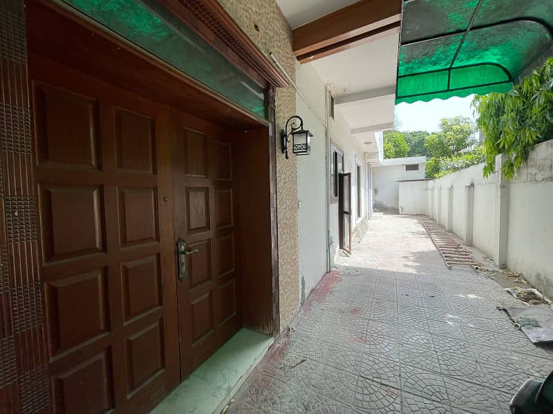 1 Kanal House Lower Portion Available for Rent by Kamran Associates on Prime Location of Jail Road 15