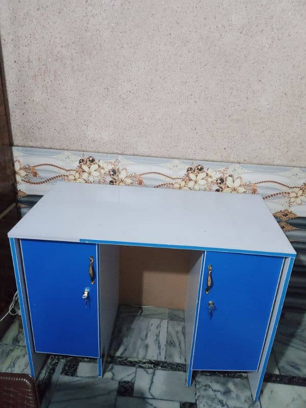 computer table for sale 11,000 Price 0
