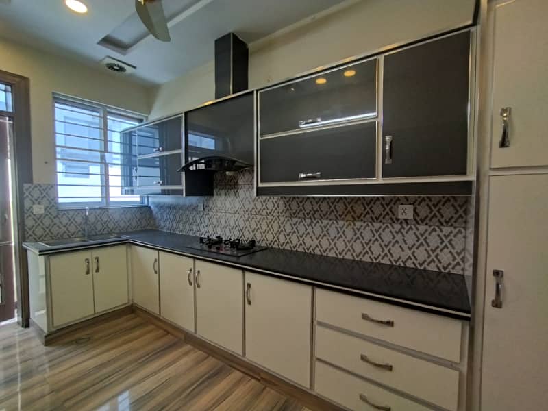 10 Marla Upper Portion For Rent In G-13 Islamabad 1