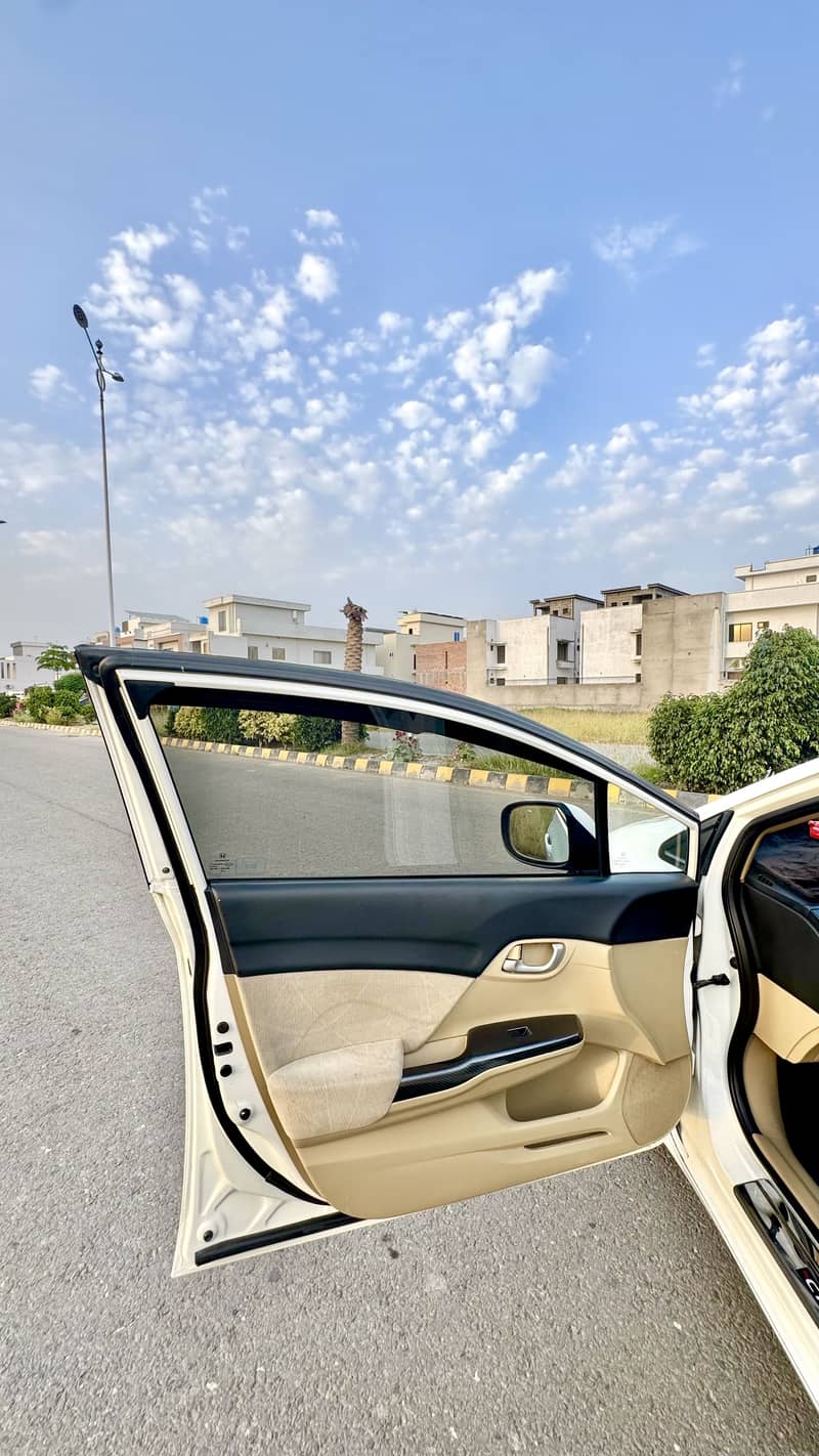 Honda Civic 2015 8
