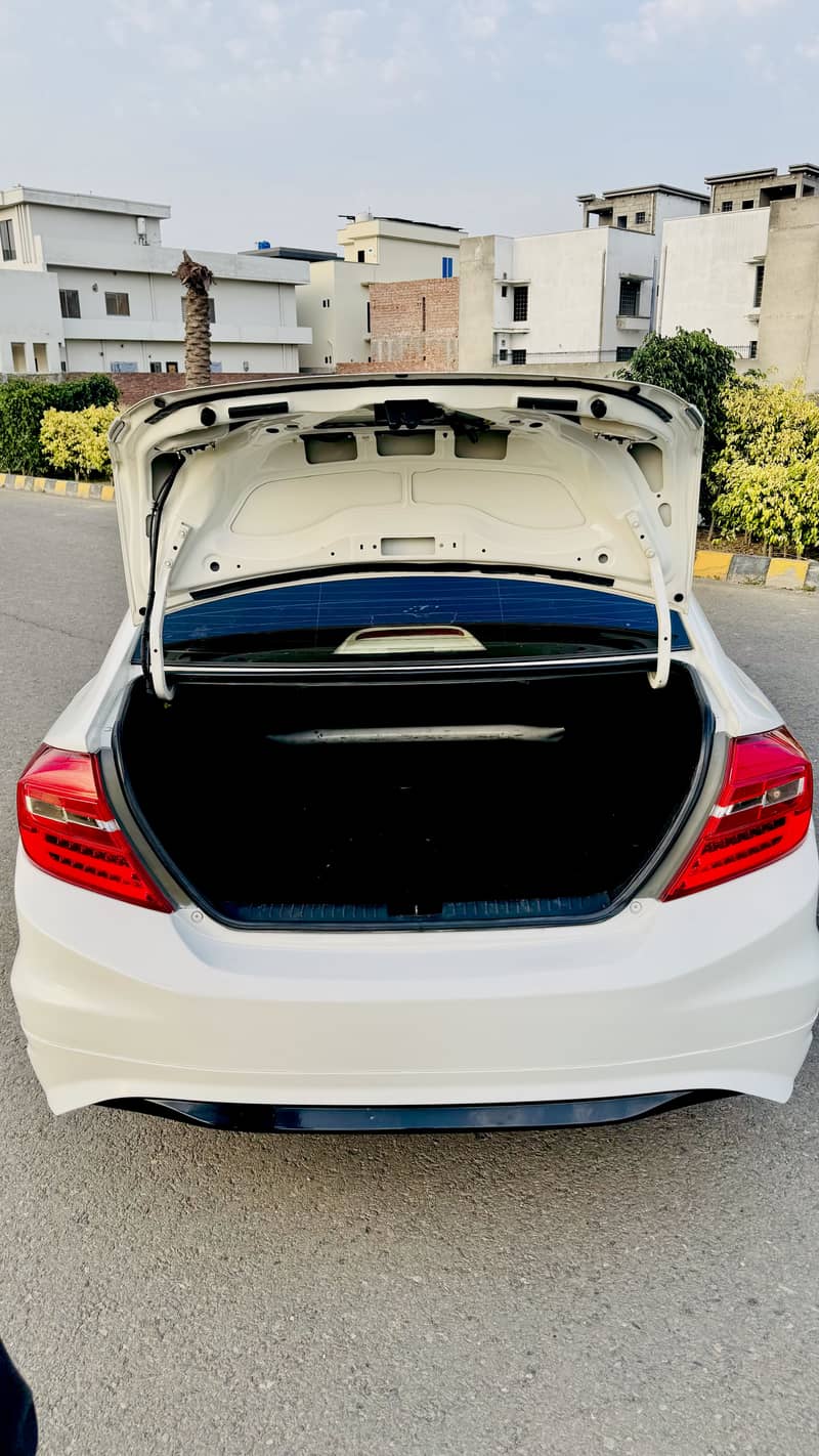 Honda Civic 2015 9