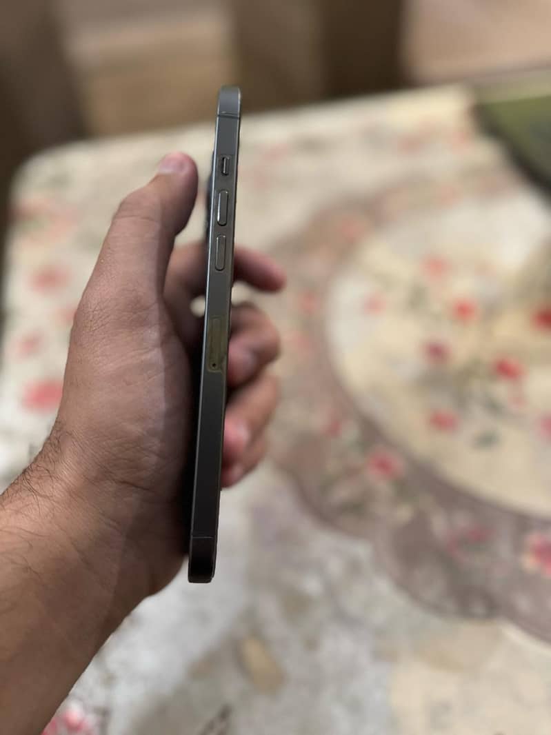 Apple iPhone 12 Pro Max (Non Pta) 1