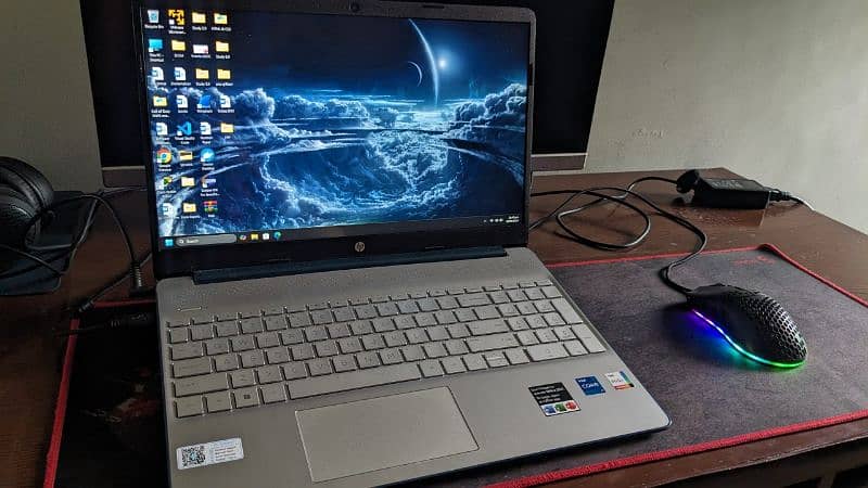 i7 12th Gen HP laptop. 0