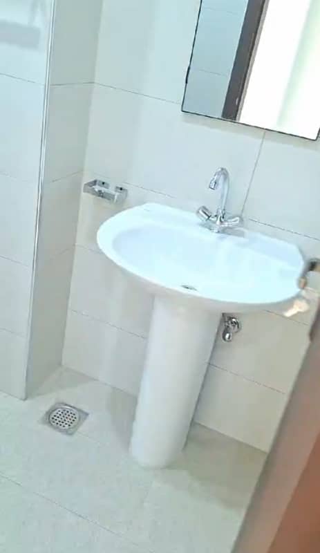 Office space available for rent 7