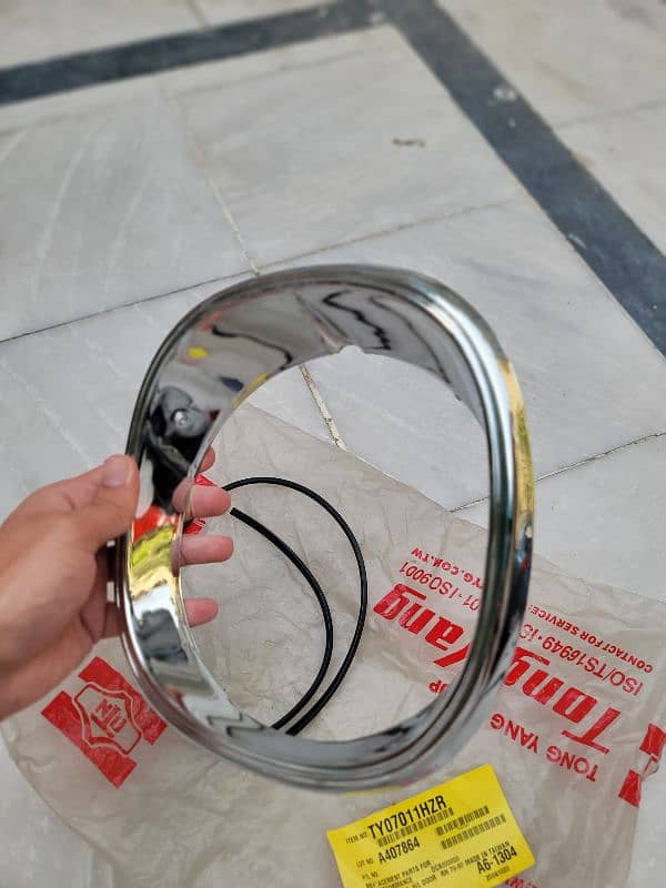 Toyota cressida 1979 single headlight cover 3