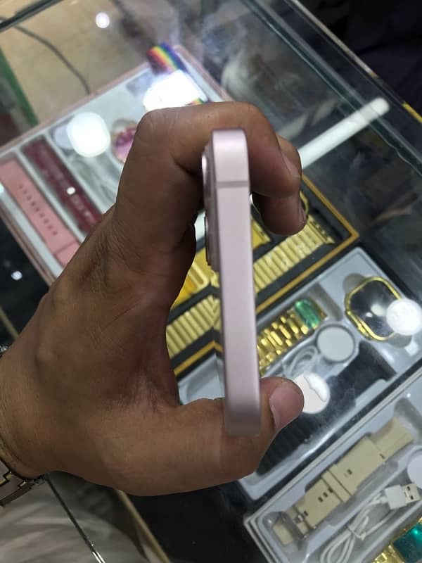 iphone 13 128 Non PTA 7