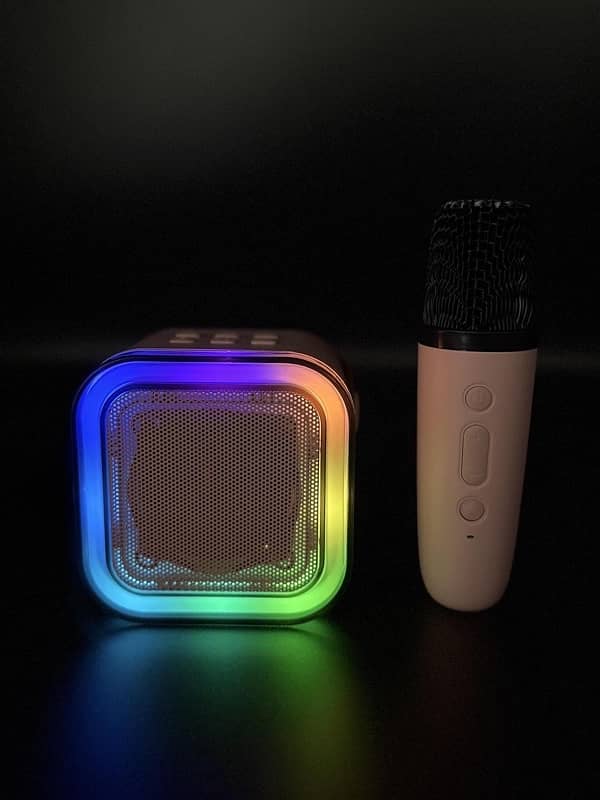 k12 karaoke speaker with microphone 1