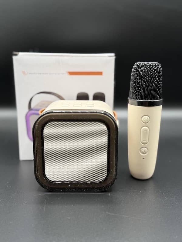 k12 karaoke speaker with microphone 3