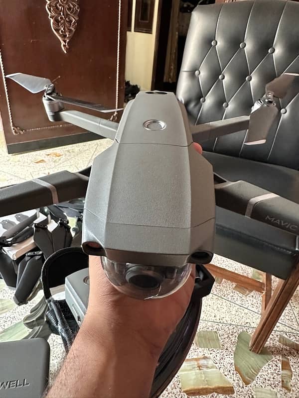 DJI mavic 2 pro / zoom with 4 batteries btr than air/mini 5