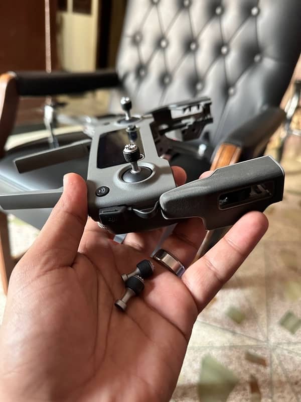 DJI mavic 2 pro / zoom with 4 batteries btr than air/mini 8