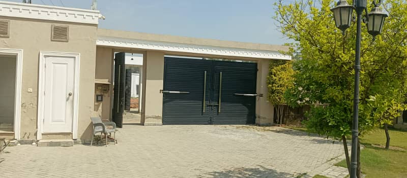 8 Kanal Fully Furnished Farmhouse for Sale on Main Barki Road with 3 Beds, Swimming Pool, 2 Kitchens, Servant Quarters, and Dual Gate Access 6