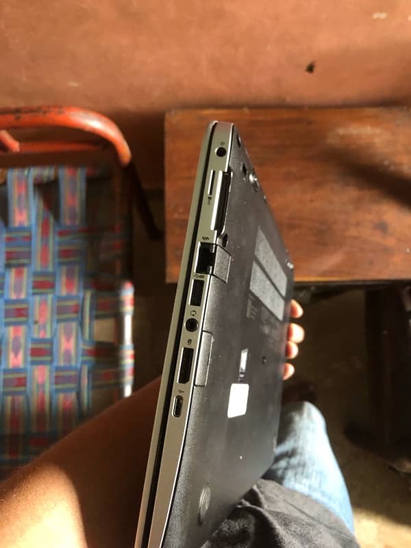 hp core i5 7gen 8/256 SSD touch screen With original  charger 4