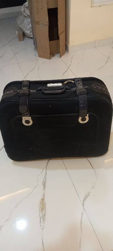 2 k sath ak free laggage bag 0
