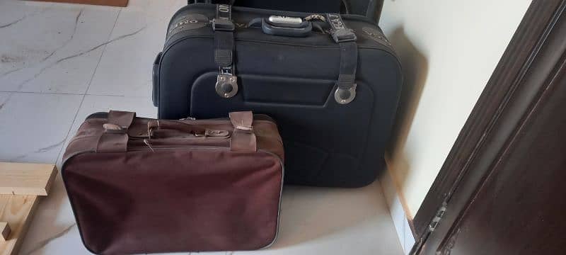 2 k sath ak free laggage bag 6