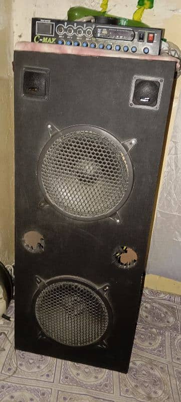 speaker with Amplifier 0