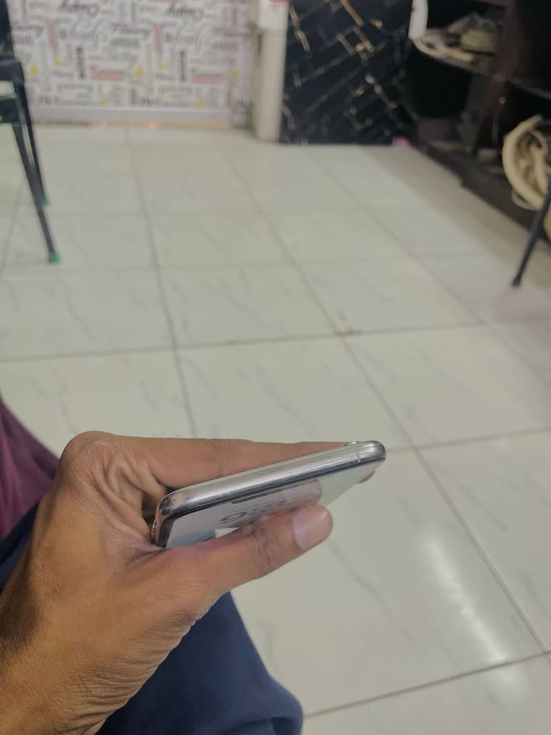 Iphone xs max 64 GB non PTA pack set all okay battery service 74 4