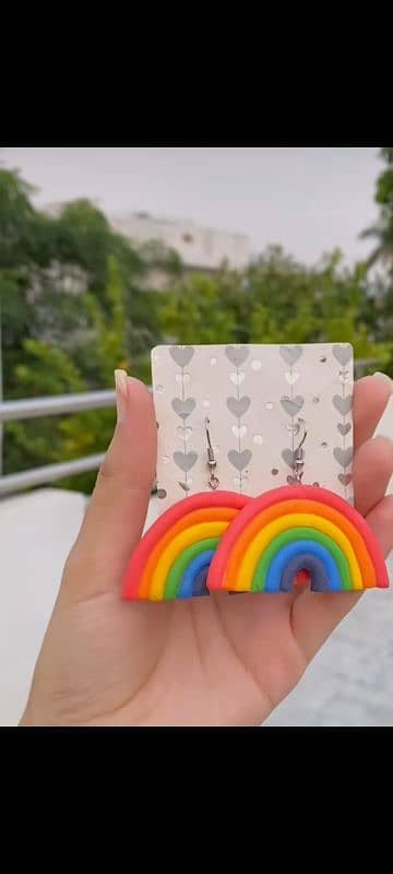 1 kg Fashionable Clay jewellery in various designs and colours 7
