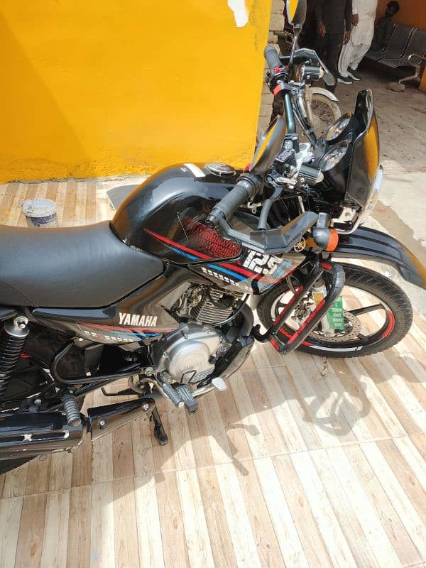 Yamaha YBR G 125 2023 model july end 9