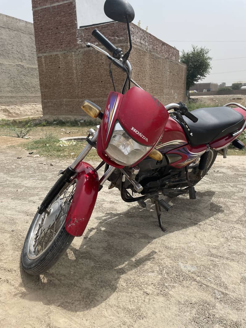 Honda Pridor Red Color Model 2012 4