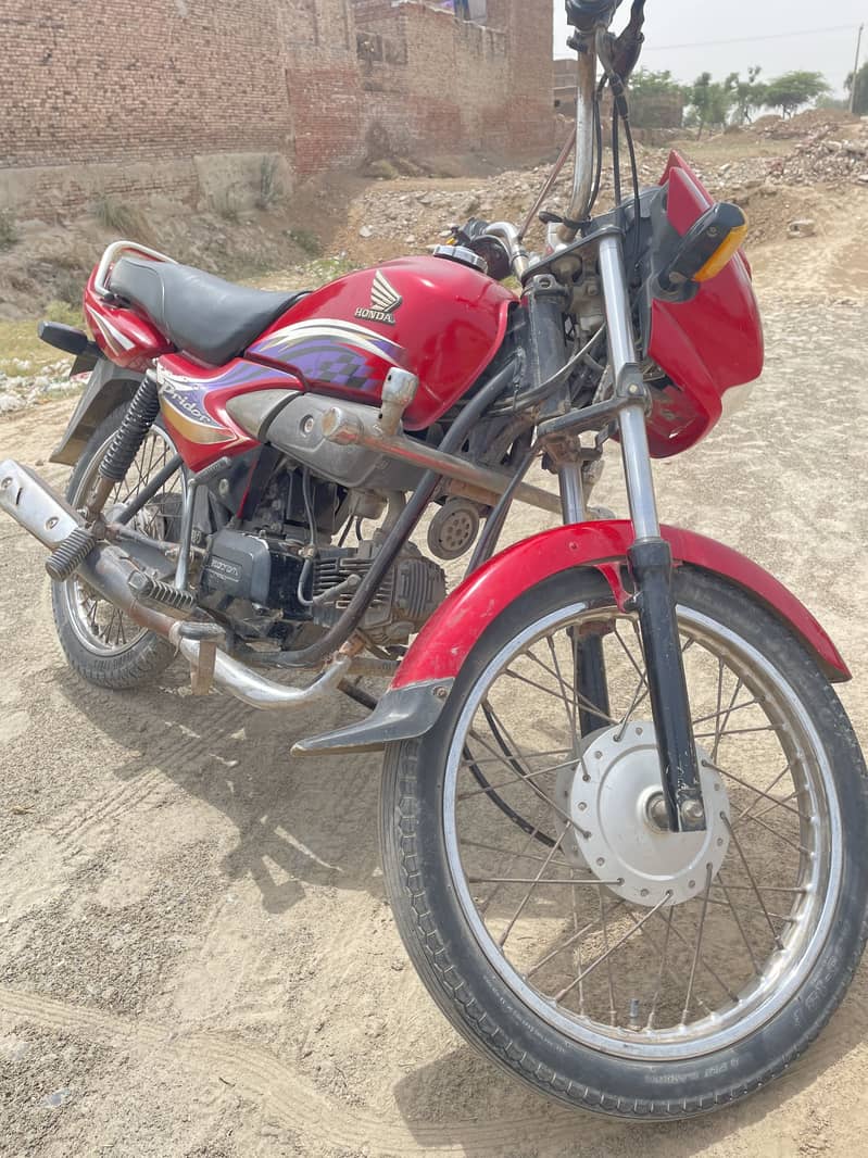 Honda Pridor Red Color Model 2012 5