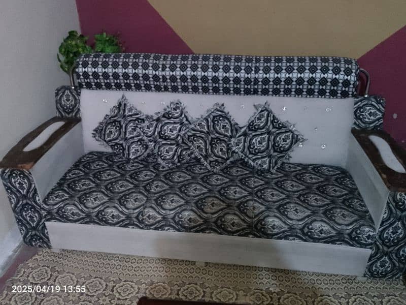 l 5 seater sofa set in just 19000 0